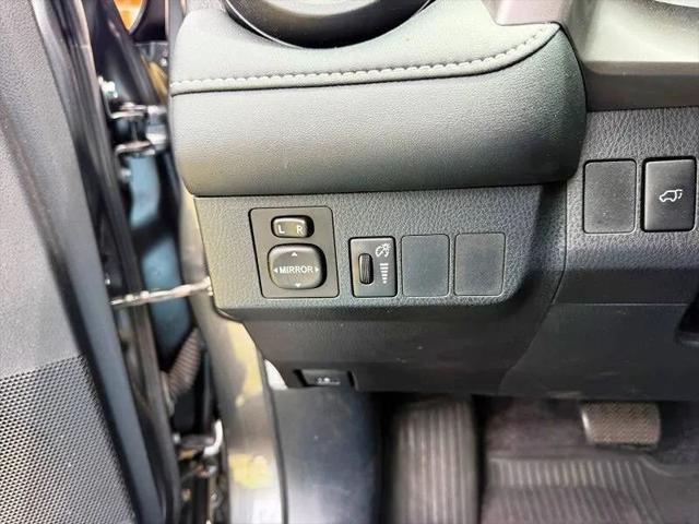 2016 Toyota RAV4 Hybrid XLE