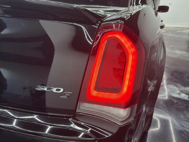 2017 Chrysler 300 300S