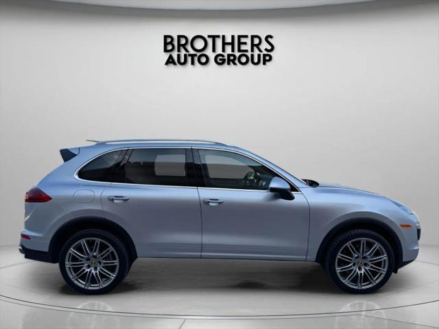 2016 Porsche Cayenne S