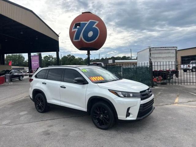 2019 Toyota Highlander SE for sale in Hueytown, AL