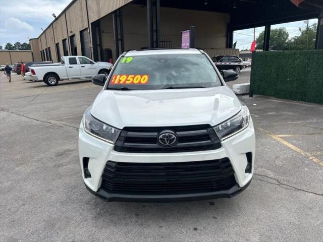 2019 Toyota Highlander SE