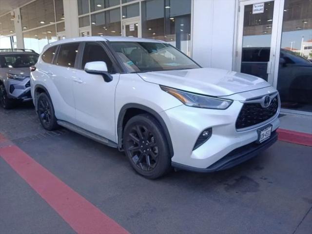 2024 Toyota Highlander LE