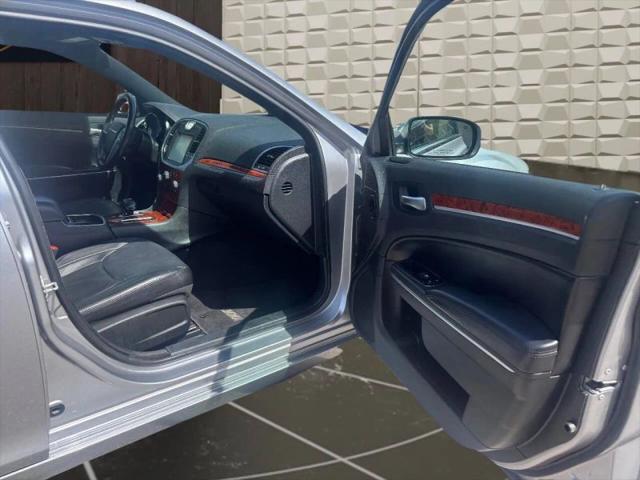 2014 Chrysler 300 300