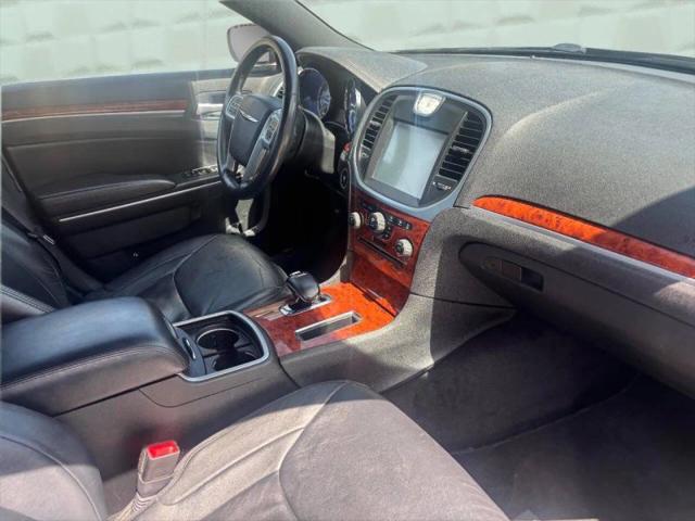2014 Chrysler 300 300