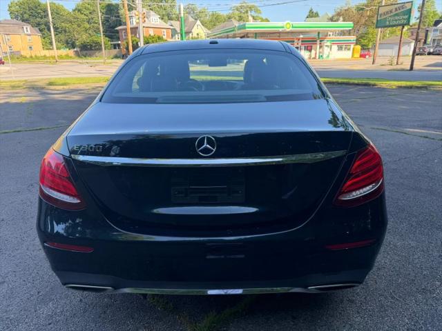 2017 Mercedes-Benz E-CLASS E 300 E 300
