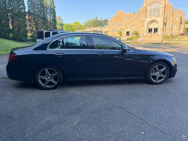 2017 Mercedes-Benz E-CLASS E 300 E 300