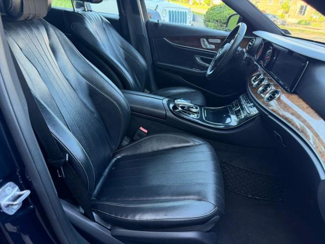 2017 Mercedes-Benz E-CLASS E 300 E 300