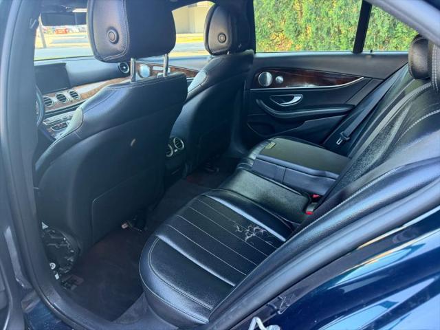 2017 Mercedes-Benz E-CLASS E 300 E 300