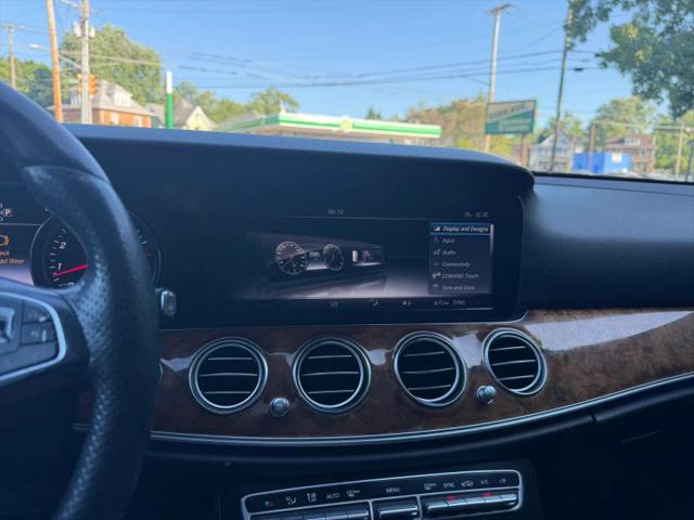 2017 Mercedes-Benz E-CLASS E 300 E 300