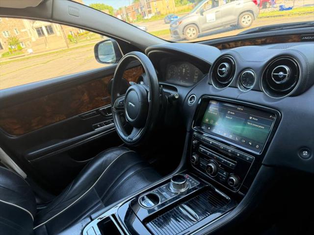 2018 Jaguar XJ R-Sport