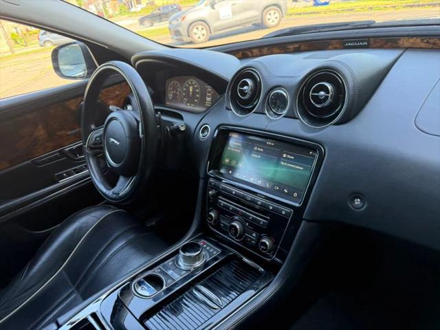 2018 Jaguar XJ R-Sport