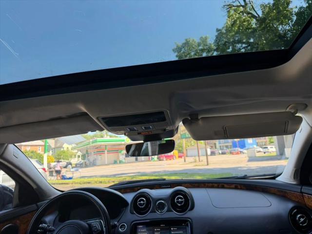 2018 Jaguar XJ R-Sport
