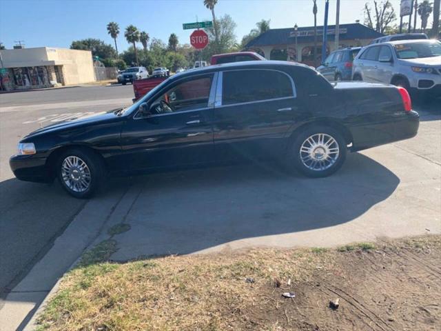2006 Lincoln Town Car Designer Series