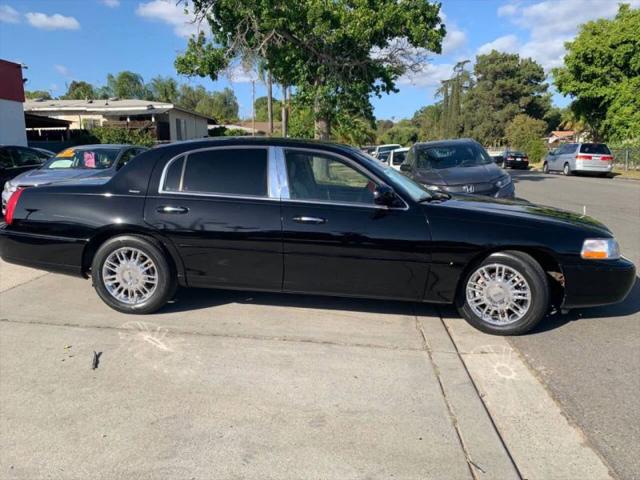 2006 Lincoln Town Car Designer Series