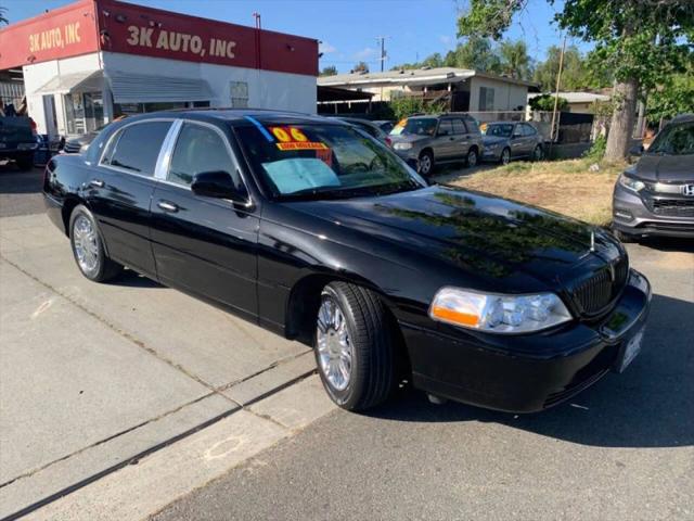 2006 Lincoln Town Car Designer Series