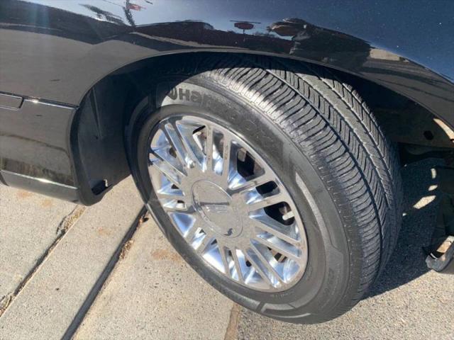 2006 Lincoln Town Car Designer Series