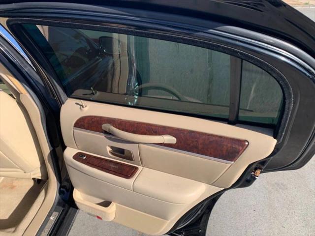 2006 Lincoln Town Car Designer Series