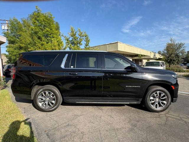 2024 Chevrolet Suburban 2WD LT
