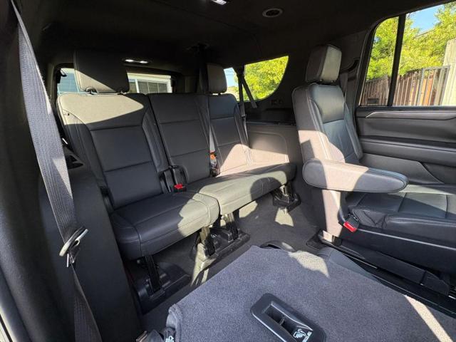 2024 Chevrolet Suburban 2WD LT
