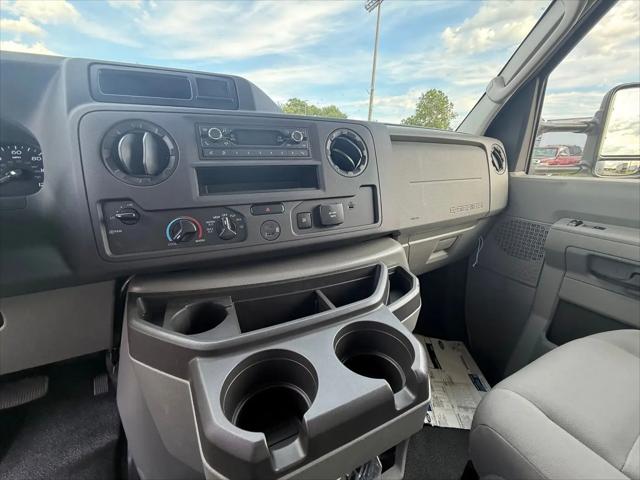2027 Ford E-Series Cutaway E-450