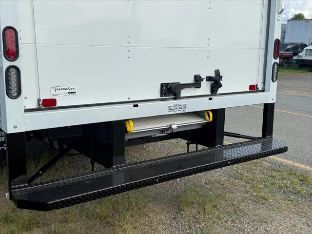 2027 Ford E-Series Cutaway E-450