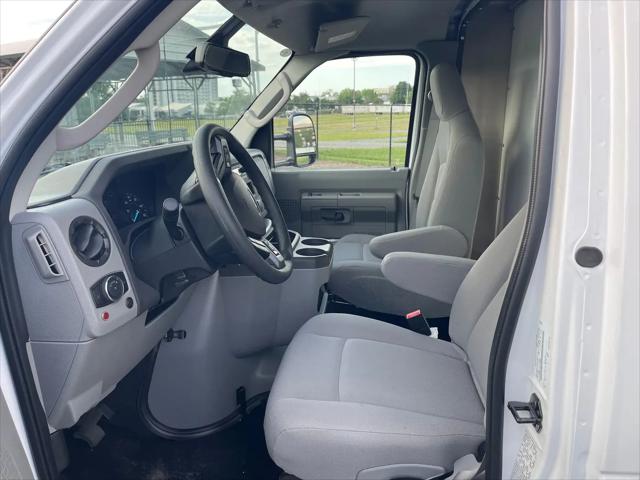 2027 Ford E-Series Cutaway E-450