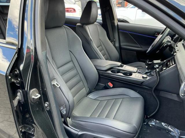 2025 Lexus IS 350 F SPORT