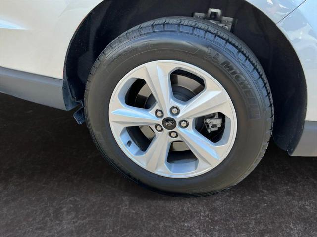 2023 Ford Edge SE