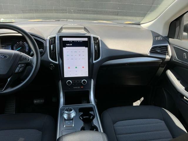 2023 Ford Edge SE