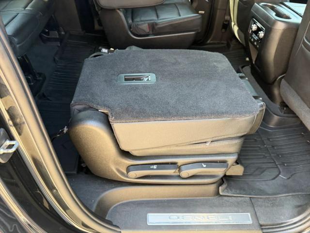 2021 GMC Yukon XL 4WD Denali