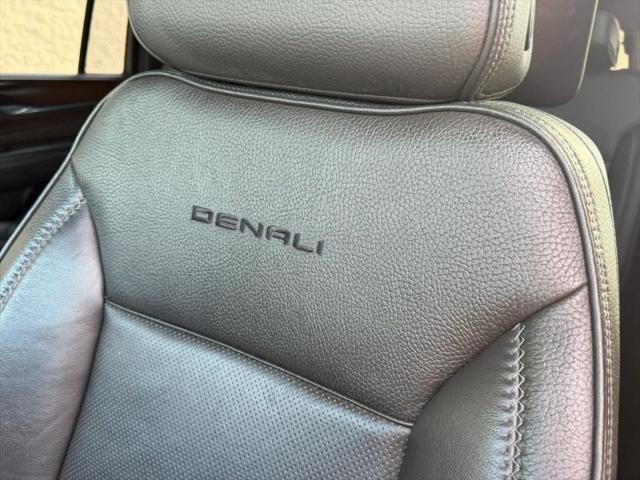 2021 GMC Yukon XL 4WD Denali