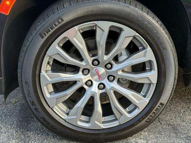 2022 GMC Yukon 4WD Denali
