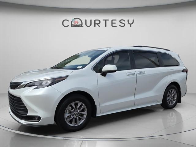 2025 Toyota Sienna XLE for sale in Tampa, FL