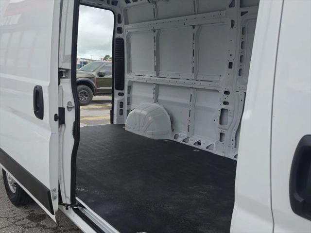 2024 Ram ProMaster 2500 Cargo Van Tradesman High Roof 159" WB w/Pass Seat