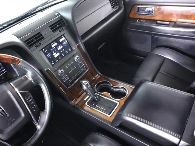 2016 Lincoln Navigator Select