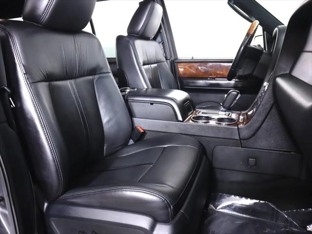 2016 Lincoln Navigator Select
