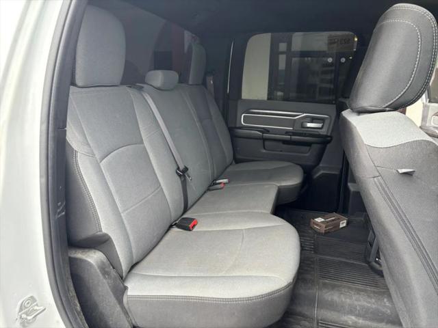 2022 Ram 3500 Big Horn Crew Cab 4x4 8' Box