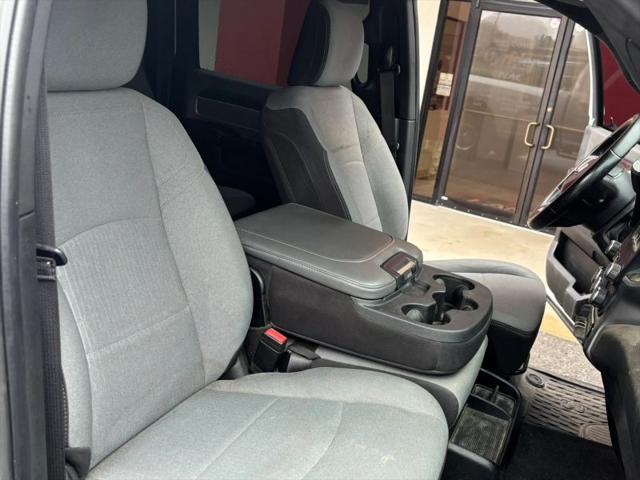 2022 Ram 3500 Big Horn Crew Cab 4x4 8' Box