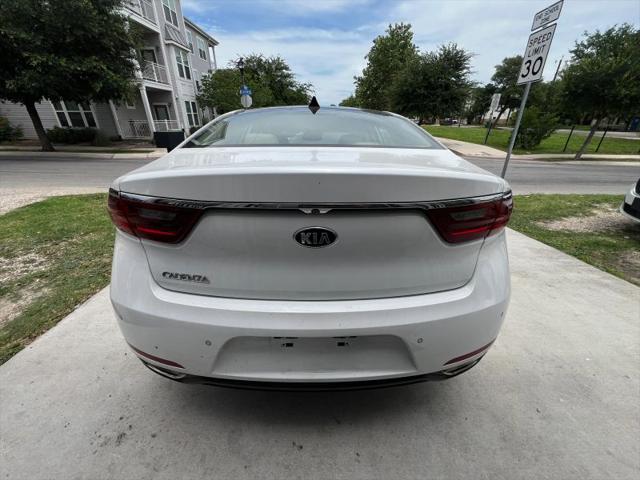 2018 Kia Cadenza Premium