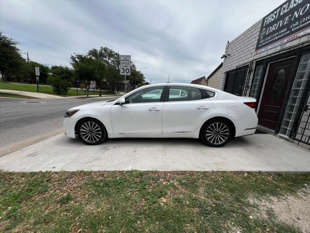 2018 Kia Cadenza Premium