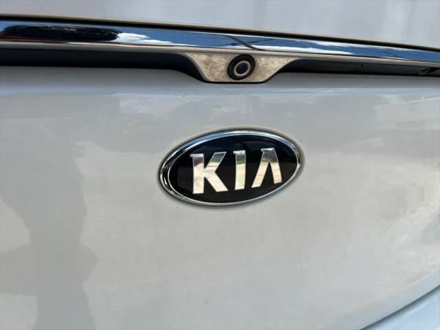 2018 Kia Cadenza Premium