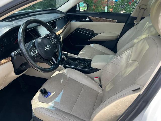 2018 Kia Cadenza Premium