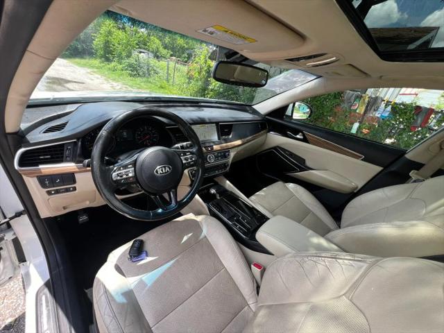 2018 Kia Cadenza Premium