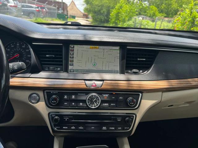 2018 Kia Cadenza Premium