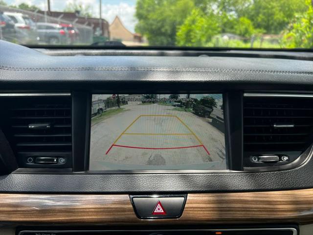 2018 Kia Cadenza Premium
