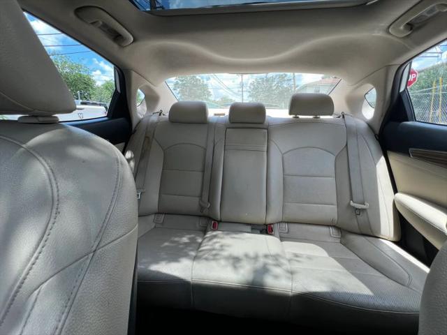 2018 Kia Cadenza Premium