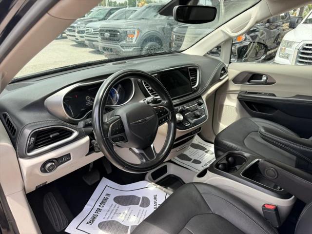 2022 Chrysler Pacifica Hybrid Touring L