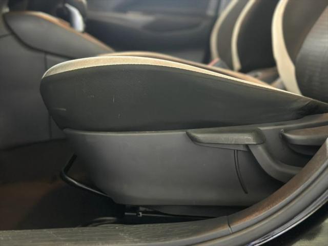 2021 Nissan Versa SV Xtronic CVT