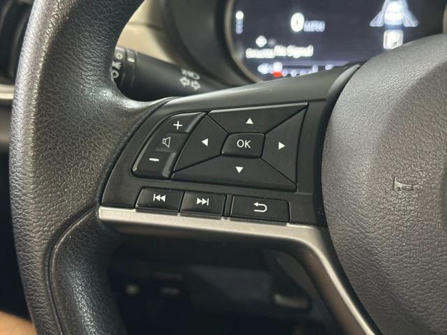 2021 Nissan Versa SV Xtronic CVT