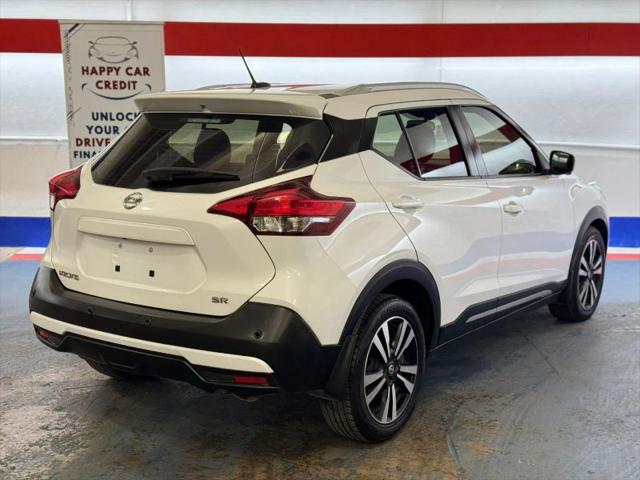 2020 Nissan Kicks SR Xtronic CVT